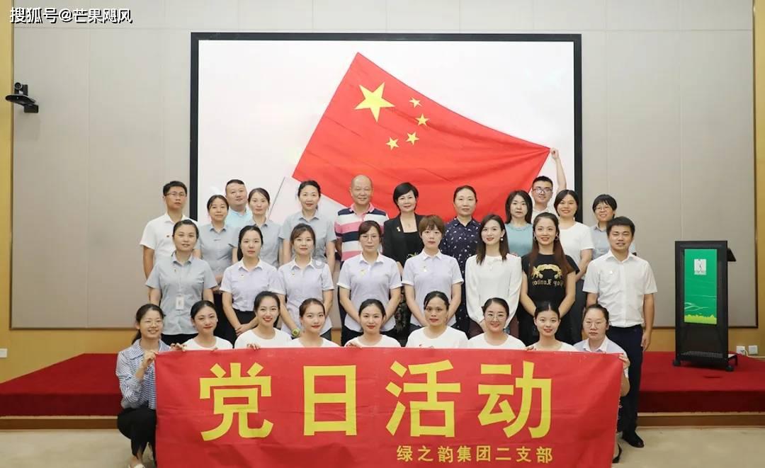 史上唯一同性恋女王，给婢女写300封情书，遭拒后主动嫁帅气表哥